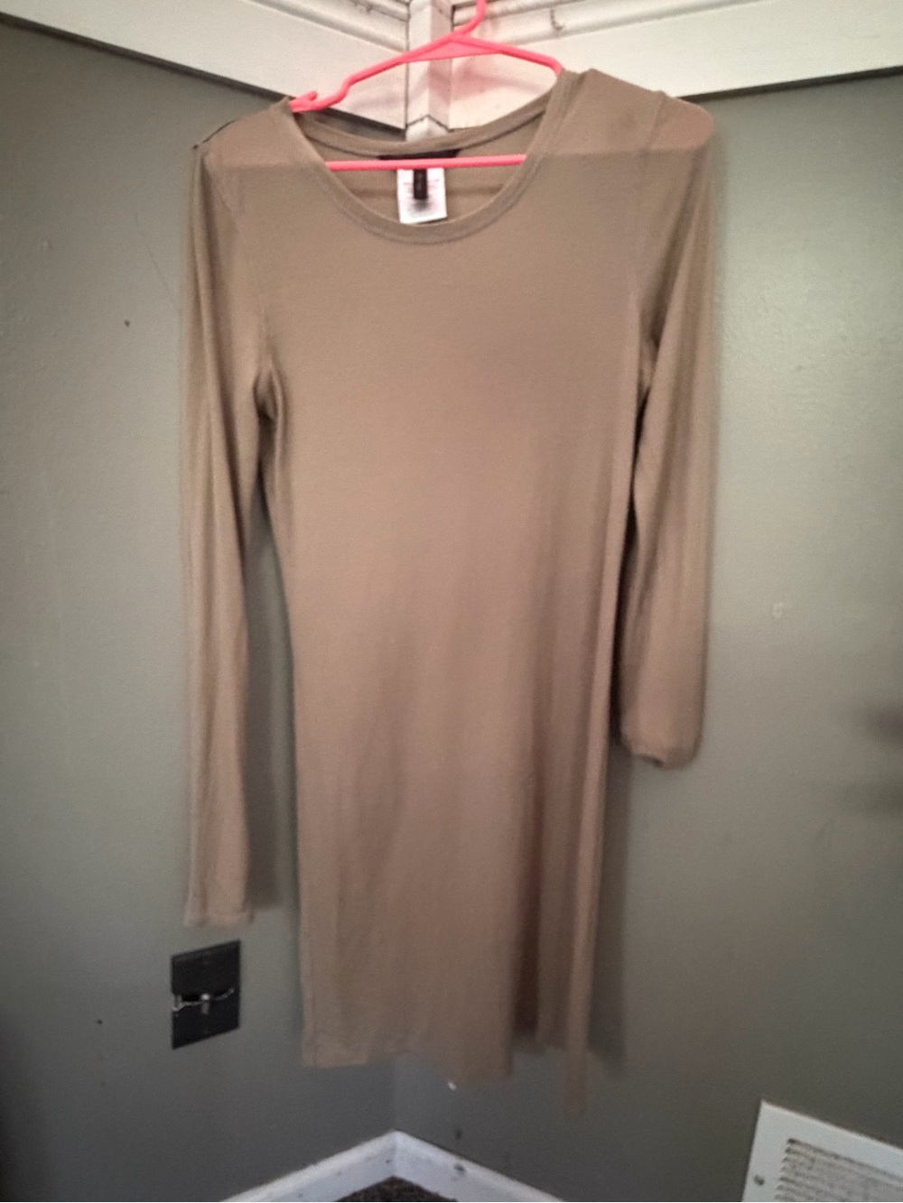 BCBGMaxAzria Long Sleeve Scoop Neck Dress in Taupe